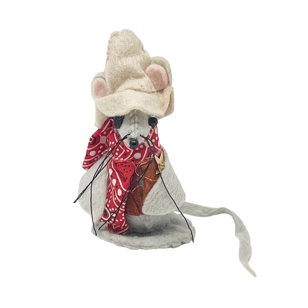 Vintage 1984 Rice Mice Cowboy Sheriff Susanne M. Burns Made in England Wool 4"